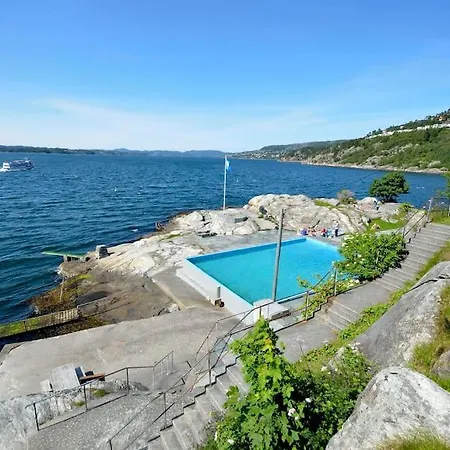 Villa Med Panoramautsikt, Stor Uteplass Og 100 M Fra Badestrand Bergen