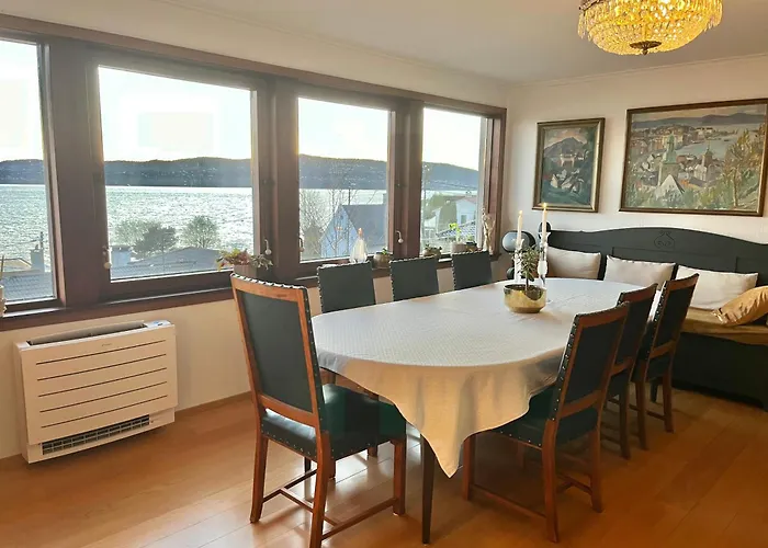 Med Panoramautsikt, Stor Uteplass Og 100 M Fra Badestrand Villa *